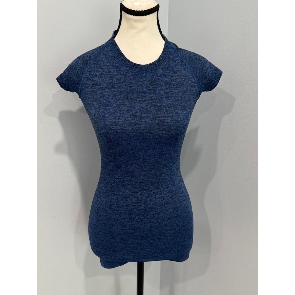 Lululemon Swiftly Tech Short Sleeve 2.0 Shirt Blue Black Space Dye Size 2